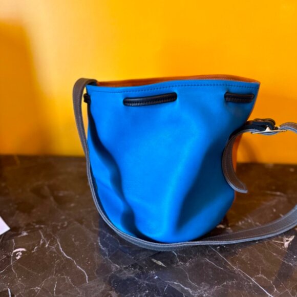 KMM & Co Large Bucket Bag EUC Colorblocked - Picture 2 of 4